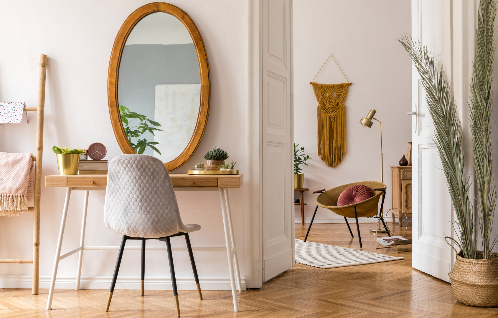How to Choose the Perfect Dressing Table